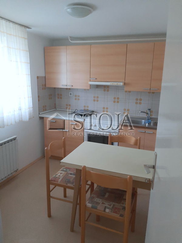 Lokacija: Ljubljana mesto, Bežigrad, Črnuče
