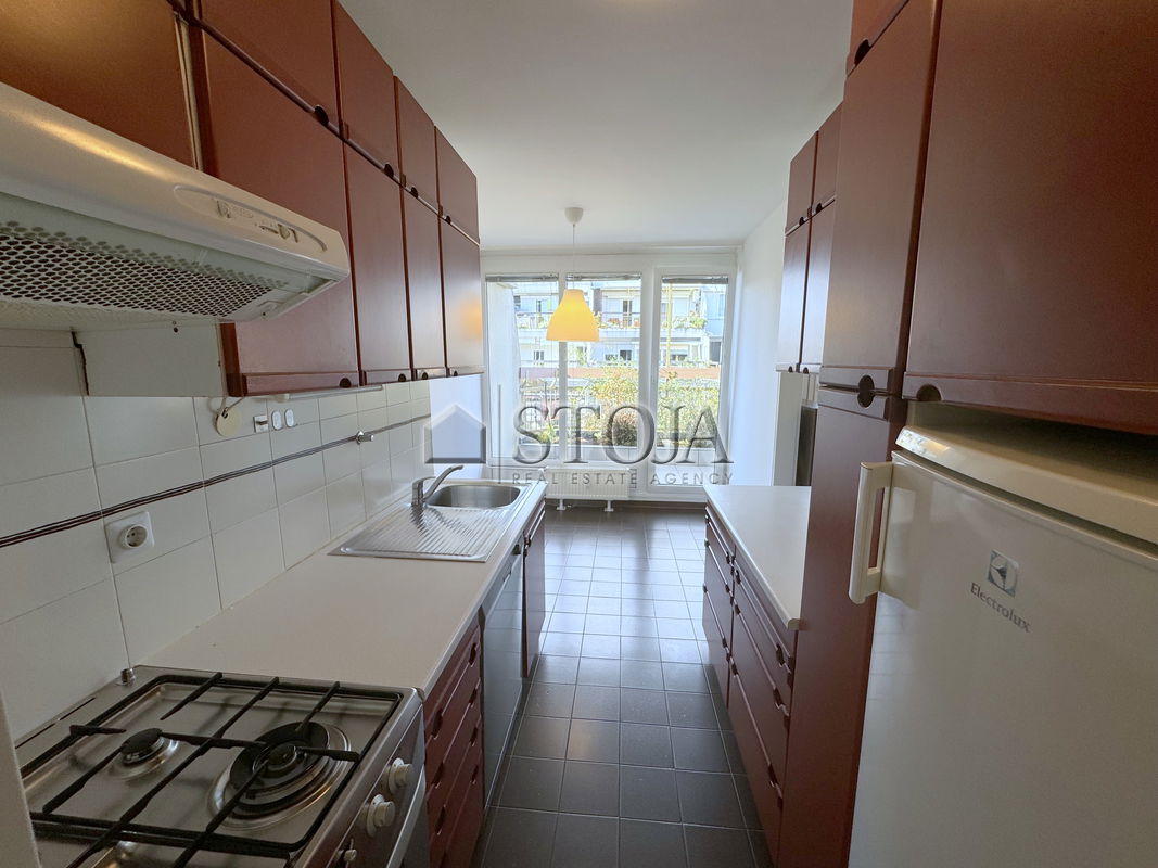 Lokacija: Ljubljana mesto, Šiška, Koseze