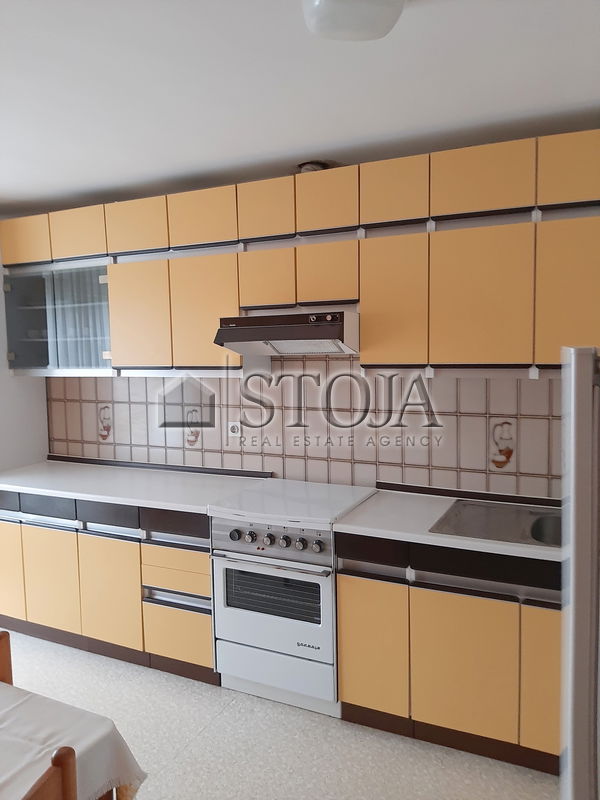 Lokacija: Ljubljana mesto, Bežigrad, Črnuče