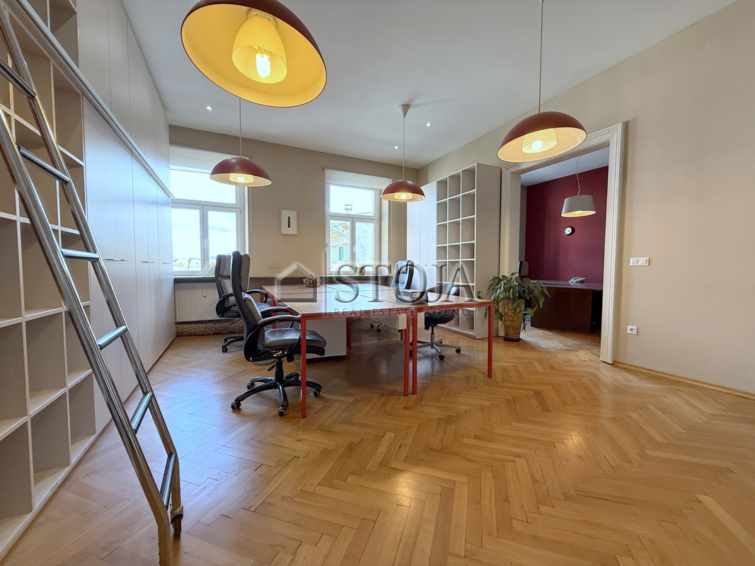 Lokacija: Ljubljana mesto, Center, Stara Ljubljana