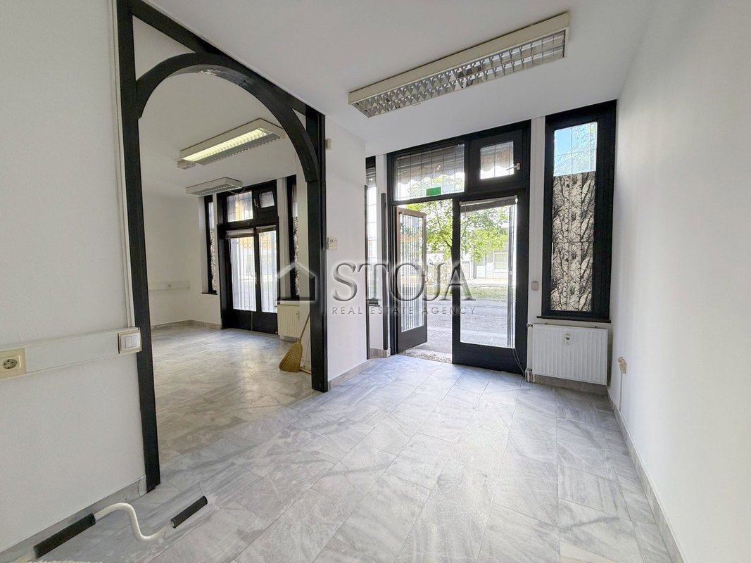 Location: Ljubljana mesto, Center, Center