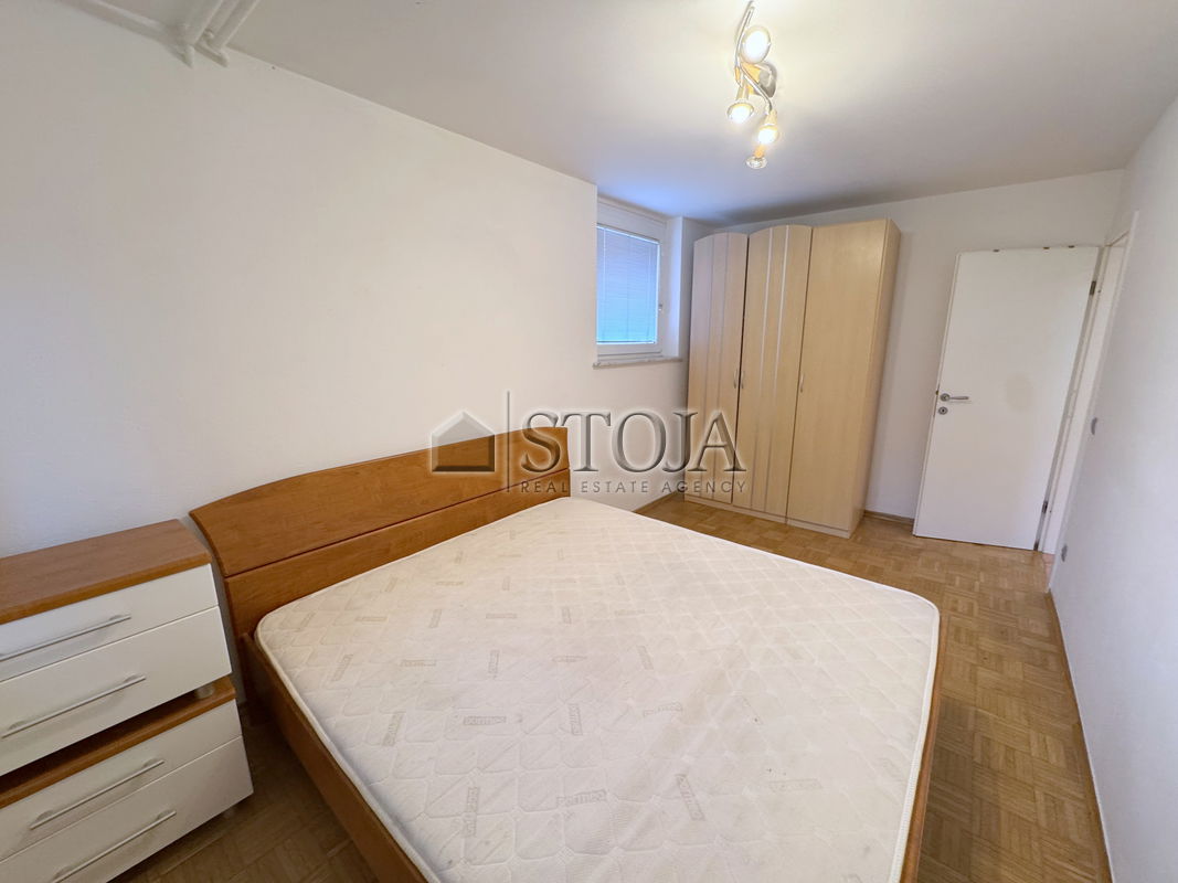 Location: Ljubljana City, Šiška, Podutik