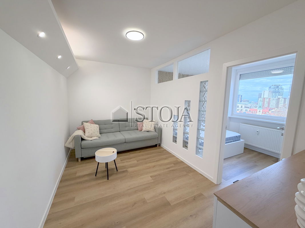 Lokacija: Ljubljana mesto, Center, Center