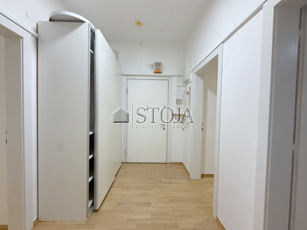 Lokacija: Ljubljana mesto, Šiška, Šiška