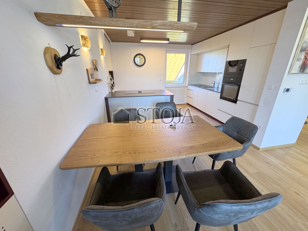 Lokacija: Ljubljana mesto, Vič-Rudnik, Trnovo