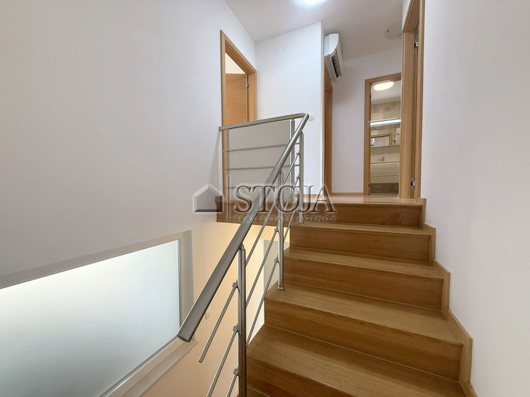 Lokacija: Obalno - kraška, Izola, Jagodje