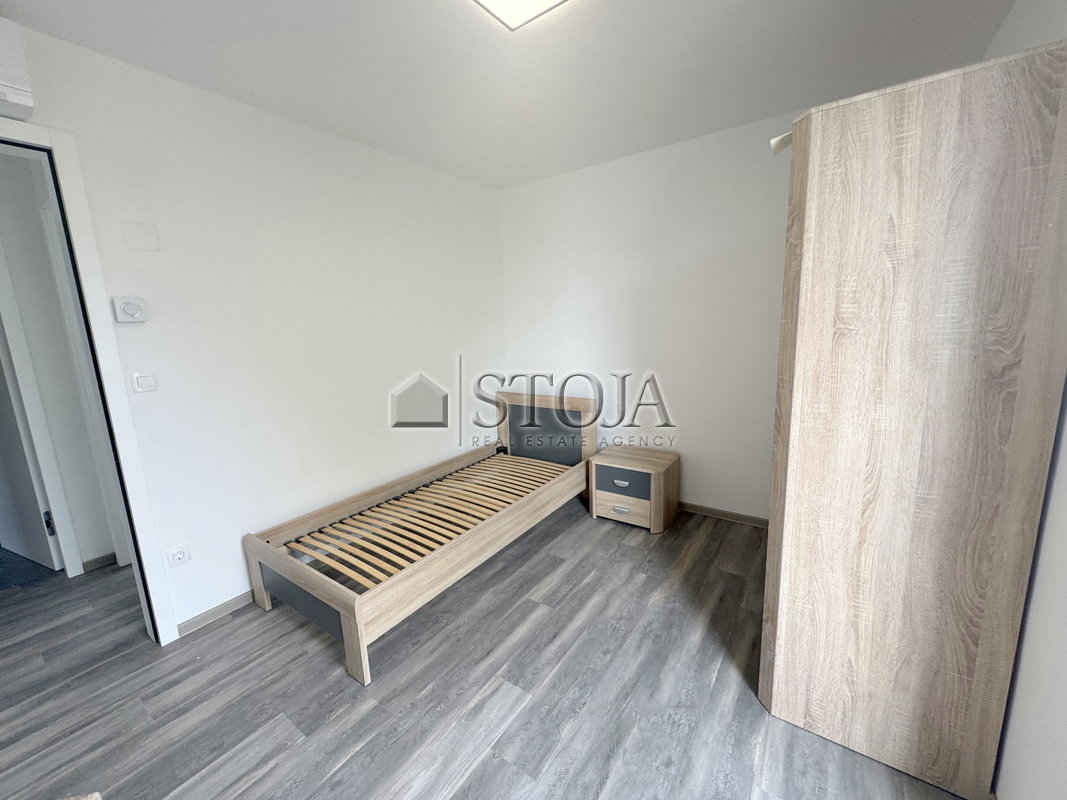 Lokacija: Ljubljana mesto, Vič-Rudnik, Trnovo