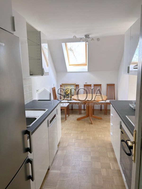 Location: Ljubljana mesto, Vič-Rudnik, Trnovo