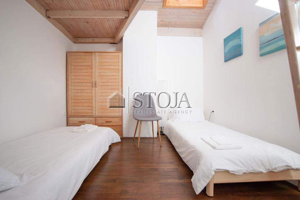Lokacija: Obalno - kraška, Koper, Žusterna