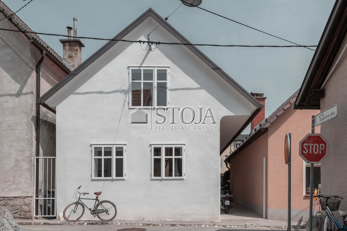 Location: Ljubljana mesto, Center, Prule