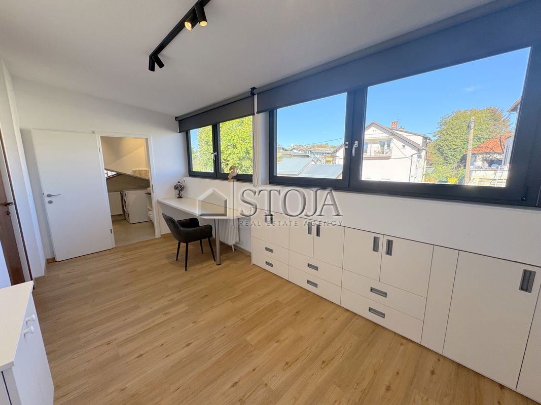 Lokacija: Ljubljana mesto, Vič-Rudnik, Trnovo