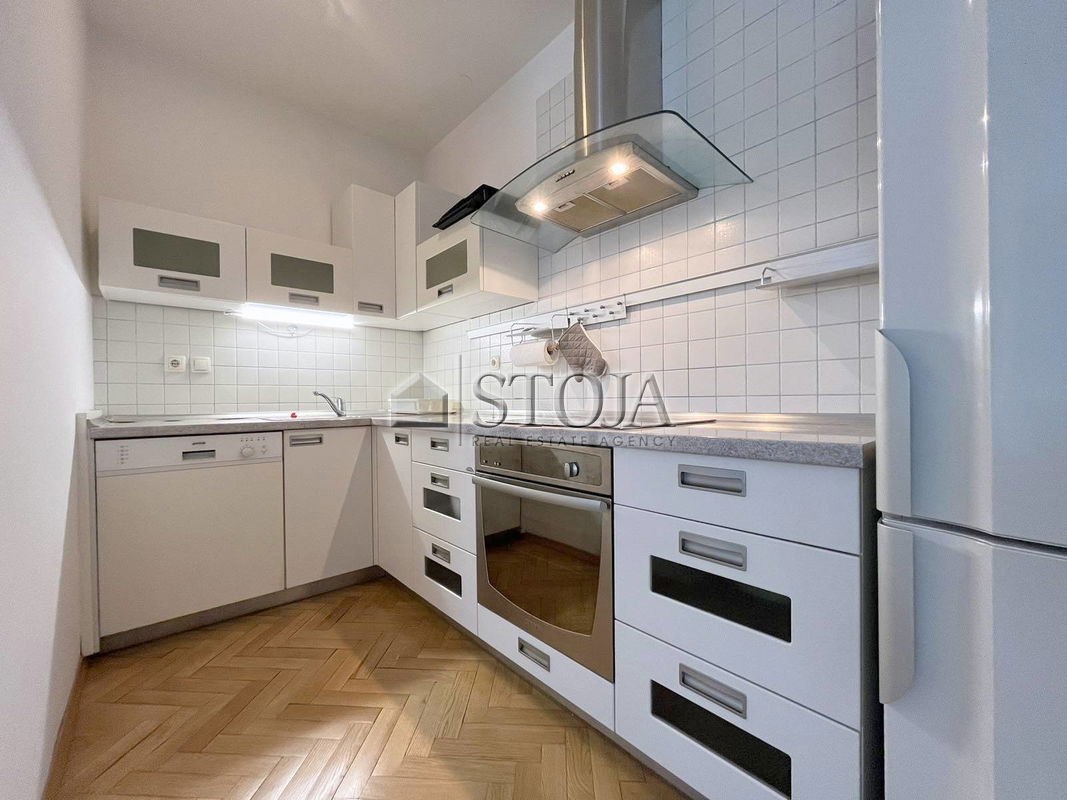 Location: Ljubljana City, Bežigrad, Bežigrad