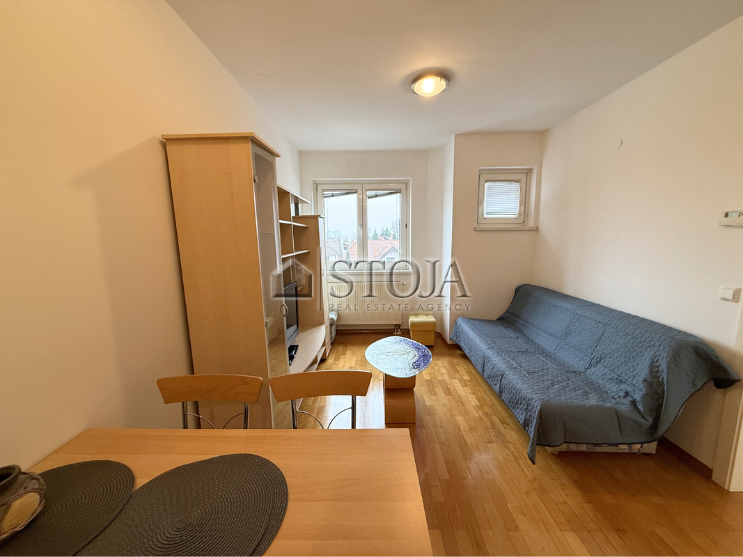 Lokacija: Ljubljana okolica, Trzin, Trzin