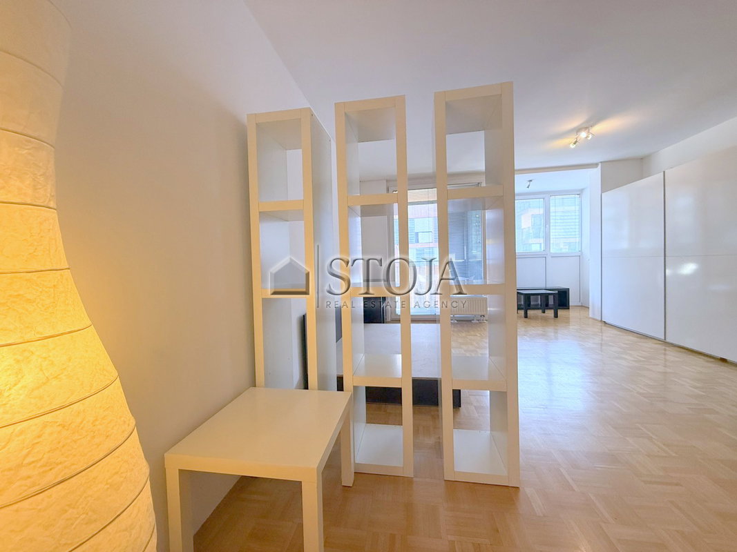 Location: Ljubljana mesto, Center, Center