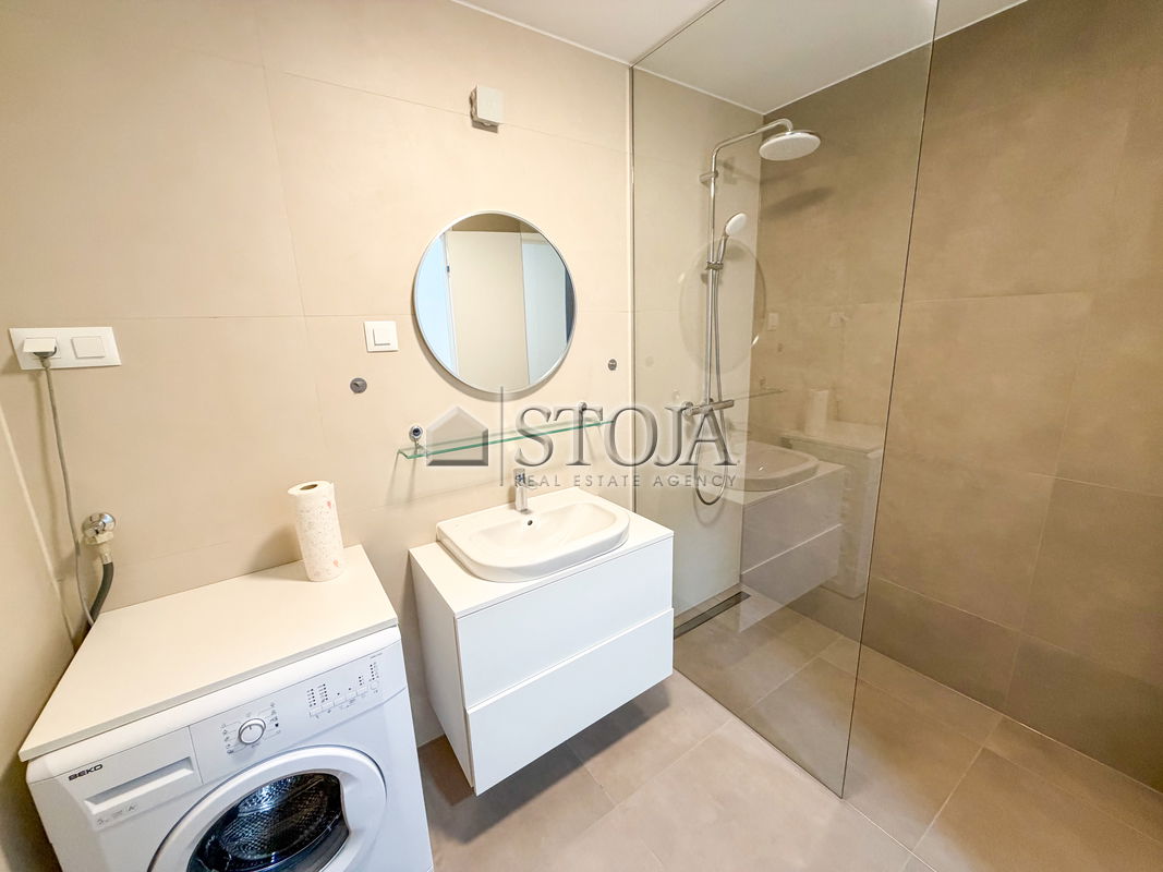 Location: Ljubljana City, Moste-Polje, Zelena jama