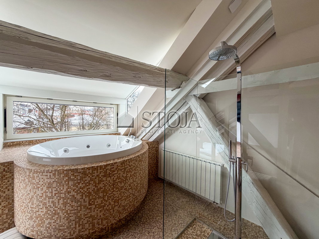 Location: Ljubljana mesto, Center, Stara Ljubljana