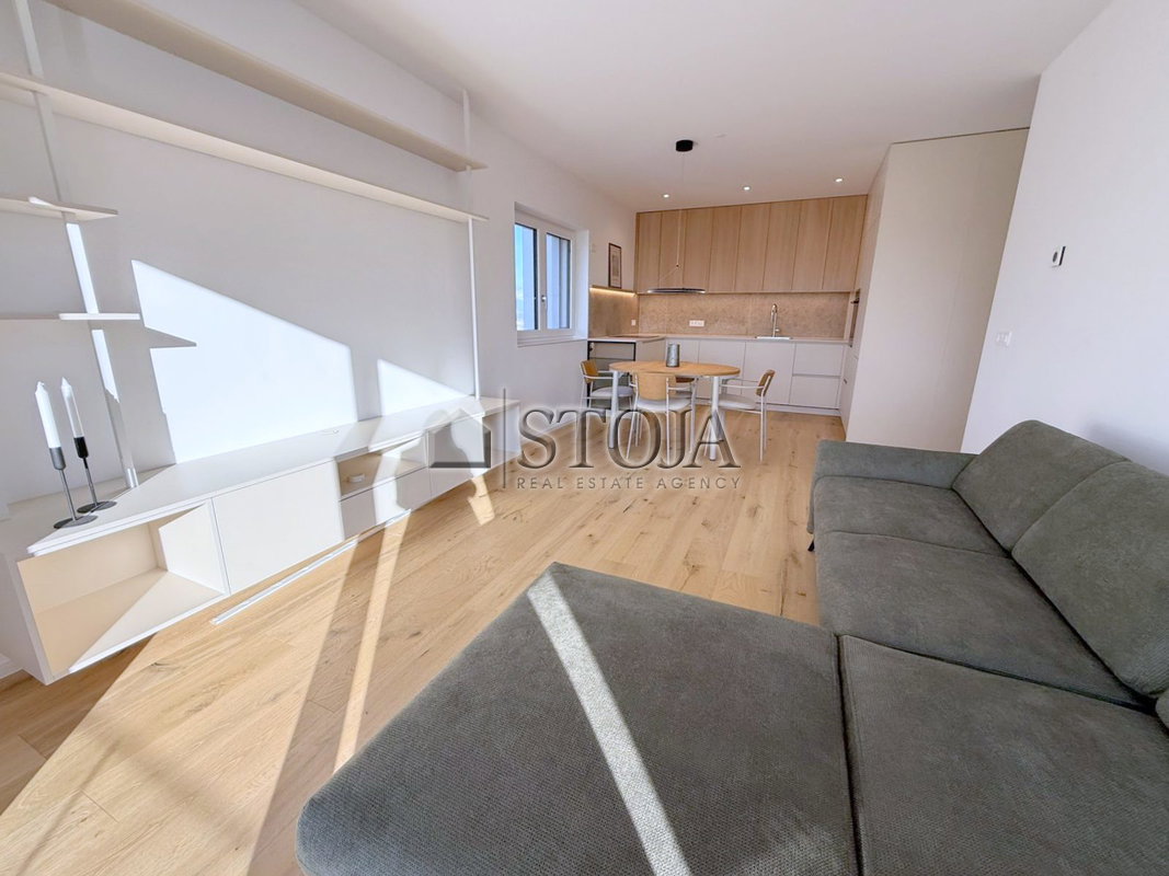 Location: Ljubljana City, Bežigrad, Ježica