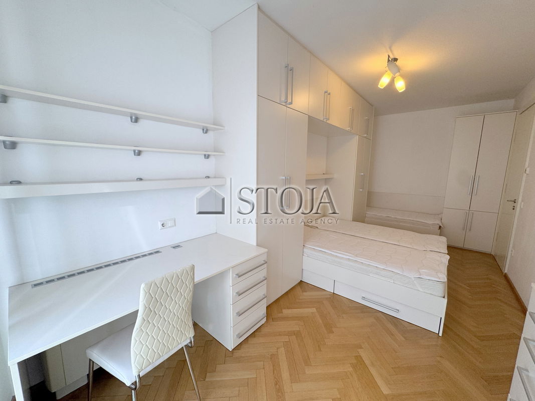Lokacija: Ljubljana mesto, Center, Center