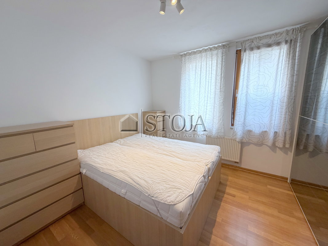 Lokacija: Ljubljana mesto, Šiška, Koseze