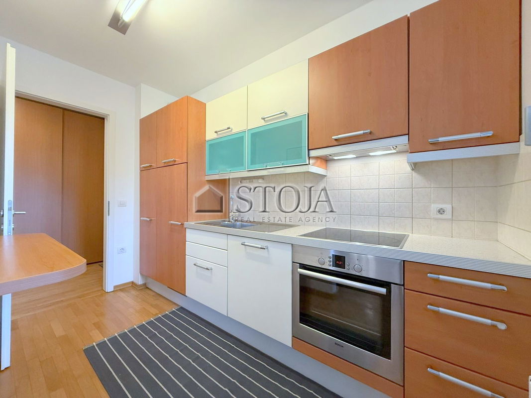 Location: Ljubljana City, Vič-Rudnik, Trnovo