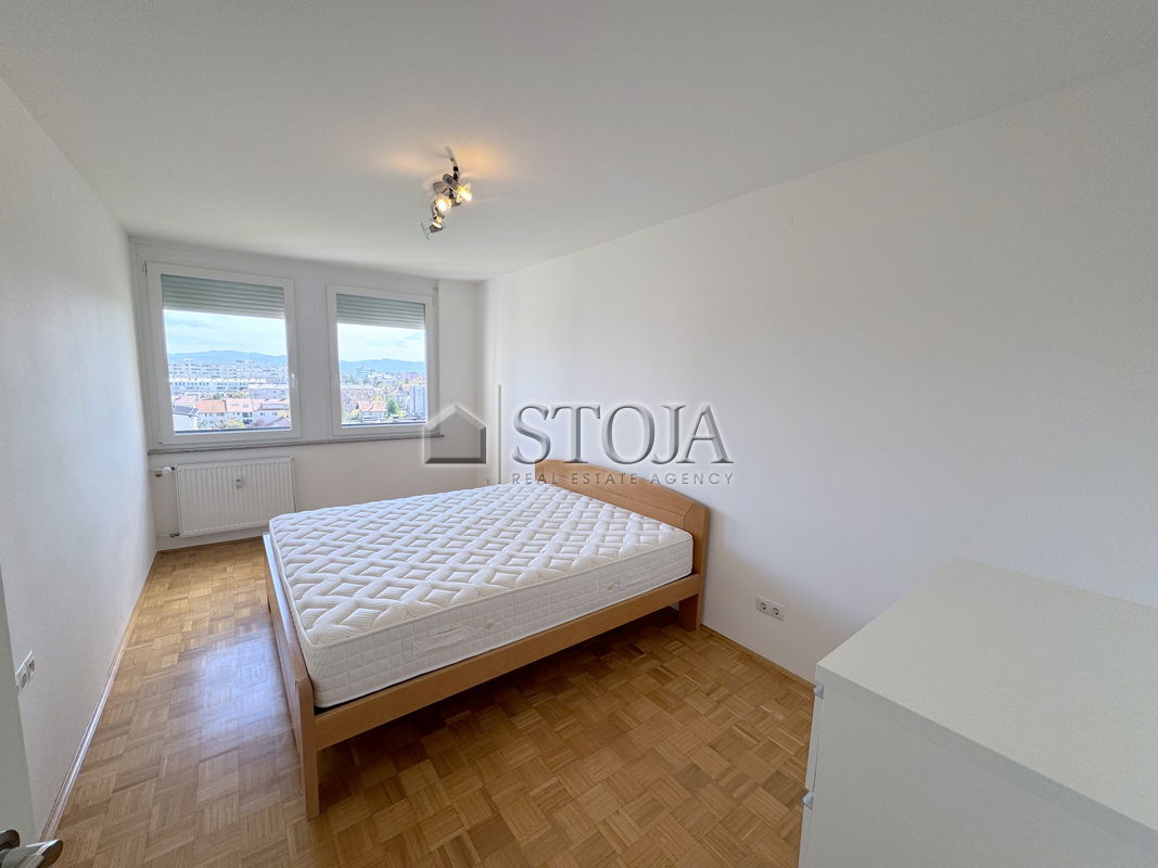 Location: Ljubljana City, Bežigrad, Bežigrad