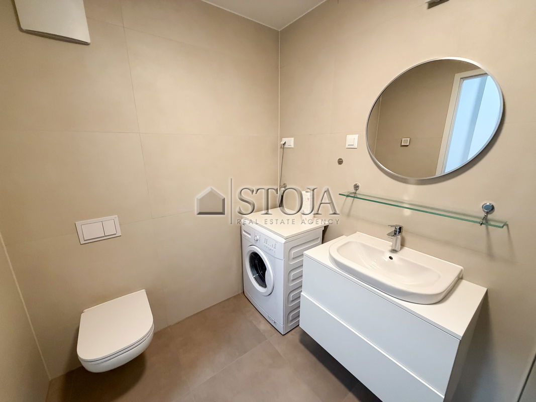 Location: Ljubljana City, Moste-Polje, Zelena jama