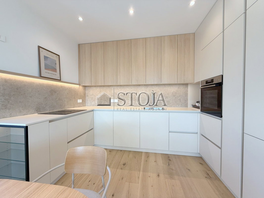 Location: Ljubljana City, Bežigrad, Ježica