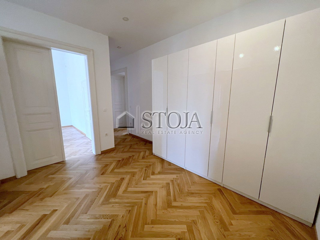 Location: Ljubljana mesto, Center, Center