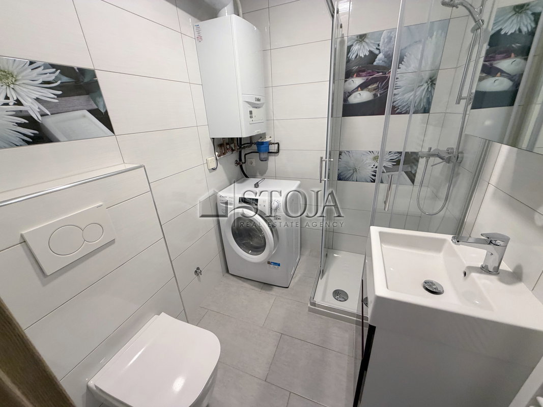 Lokacija: Ljubljana mesto, Center, Prule