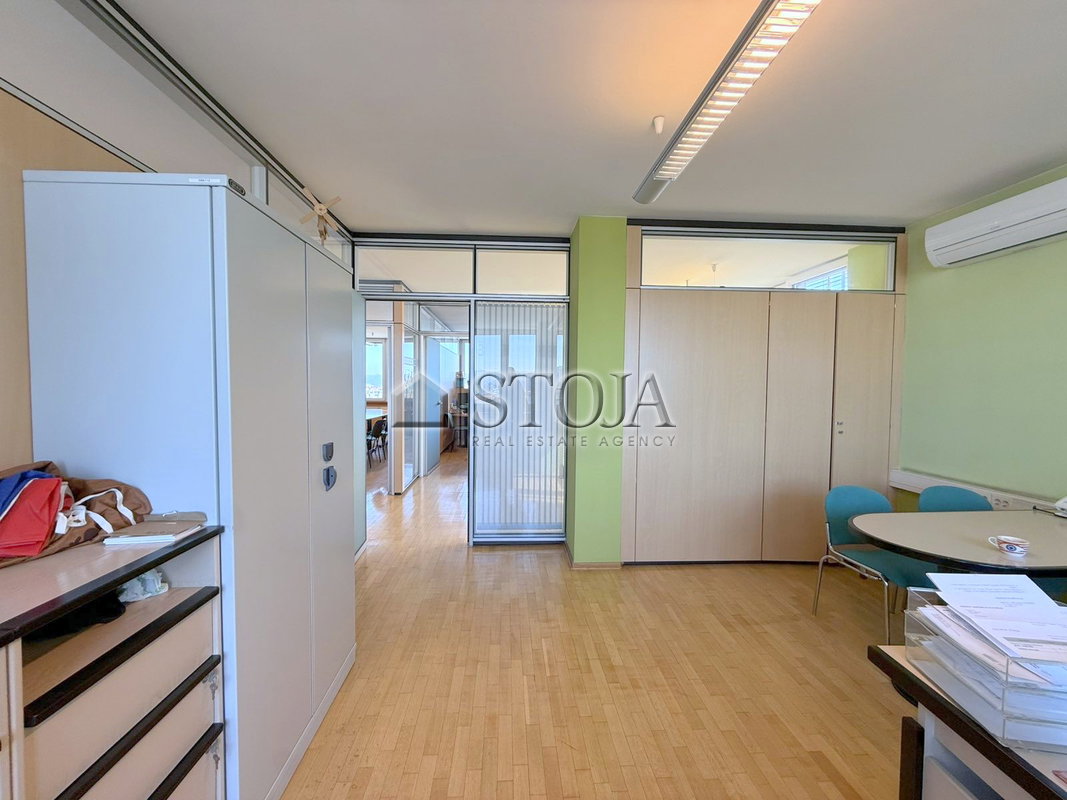 Location: Ljubljana mesto, Bežigrad, Bežigrad