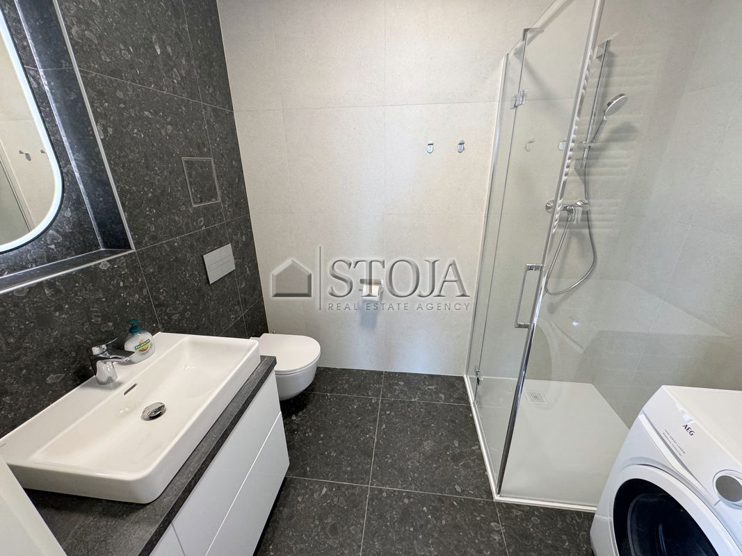 Location: Ljubljana City, Šiška, Zg. Šiška
