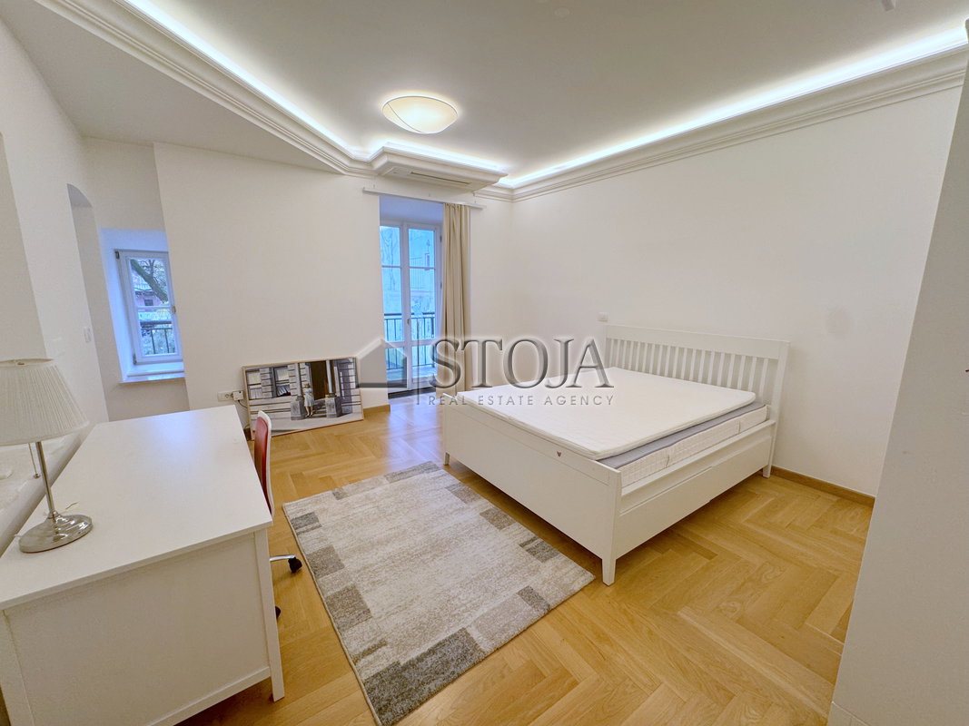 Lokacija: Ljubljana mesto, Center, Stara Ljubljana