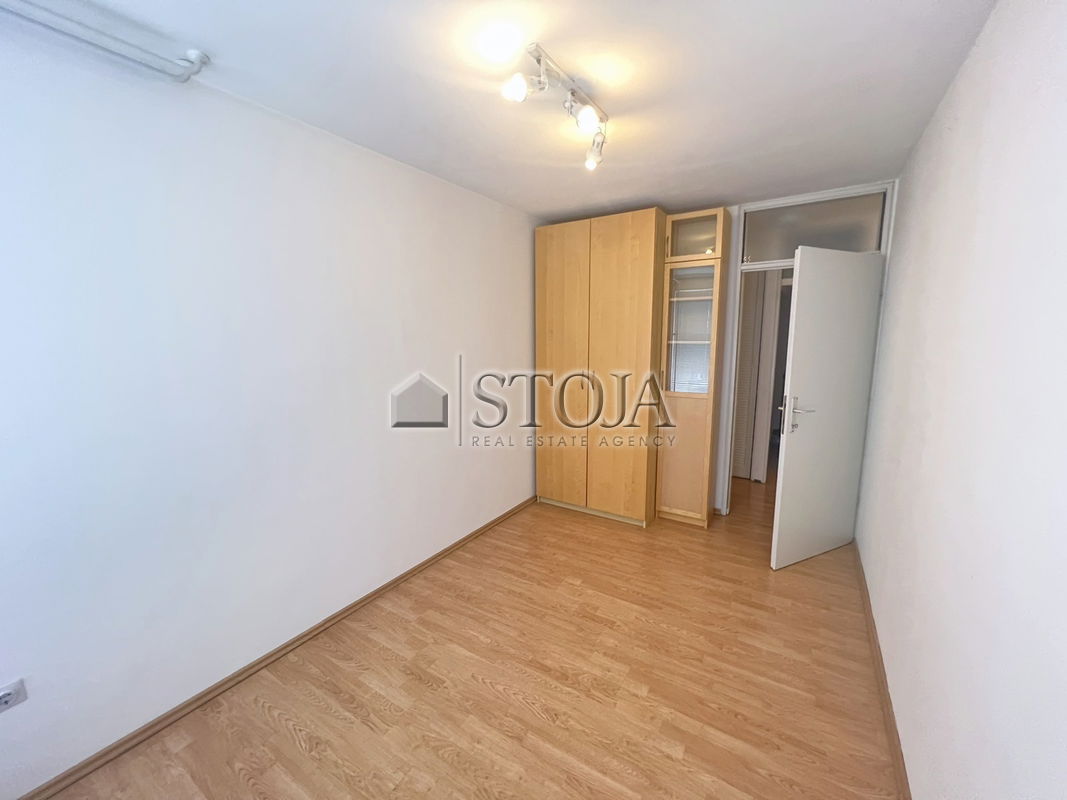 Lokacija: Ljubljana mesto, Šiška, Koseze