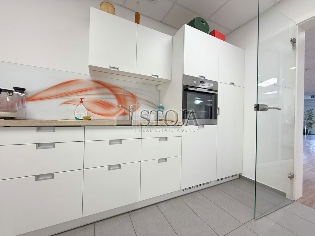 Location: Ljubljana mesto, Bežigrad, Savlje