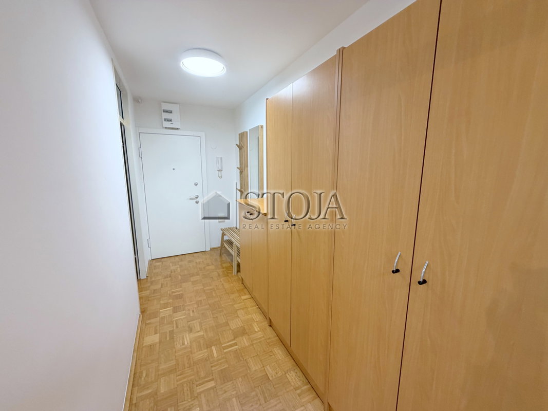 Lokacija: Ljubljana mesto, Bežigrad, Zupančičeva jama