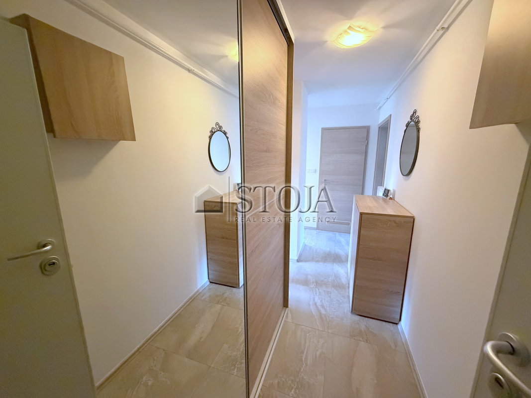 Lokacija: Ljubljana mesto, Center, Prule