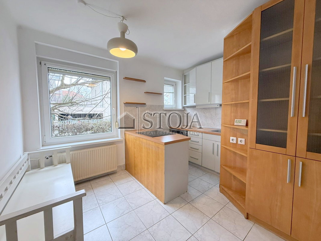 Lokacija: Ljubljana mesto, Moste-Polje, Moste