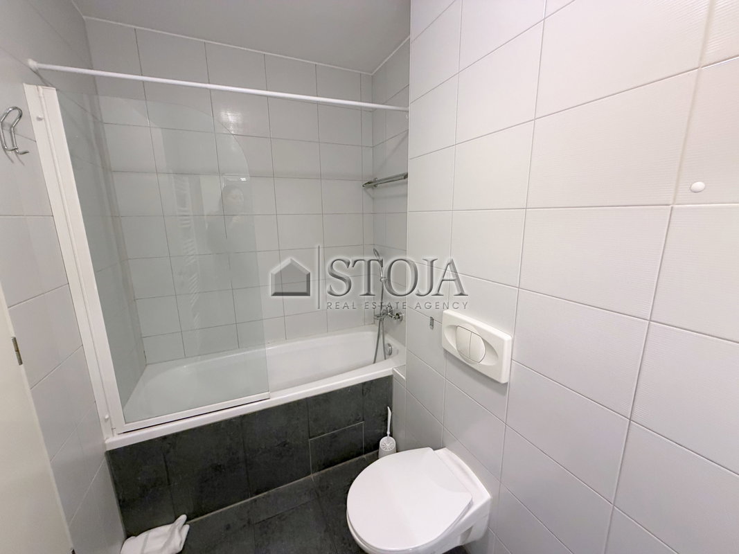 Location: Ljubljana mesto, Center, Center