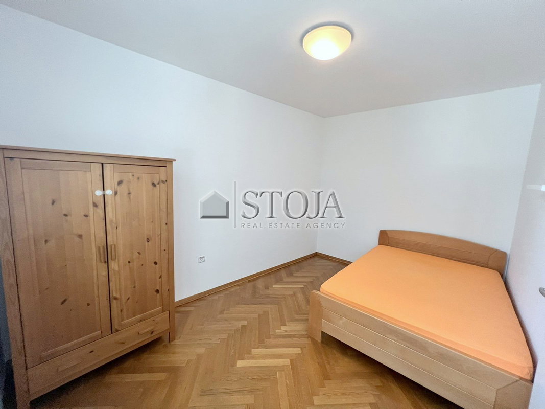 Lokacija: Ljubljana mesto, Center, Center