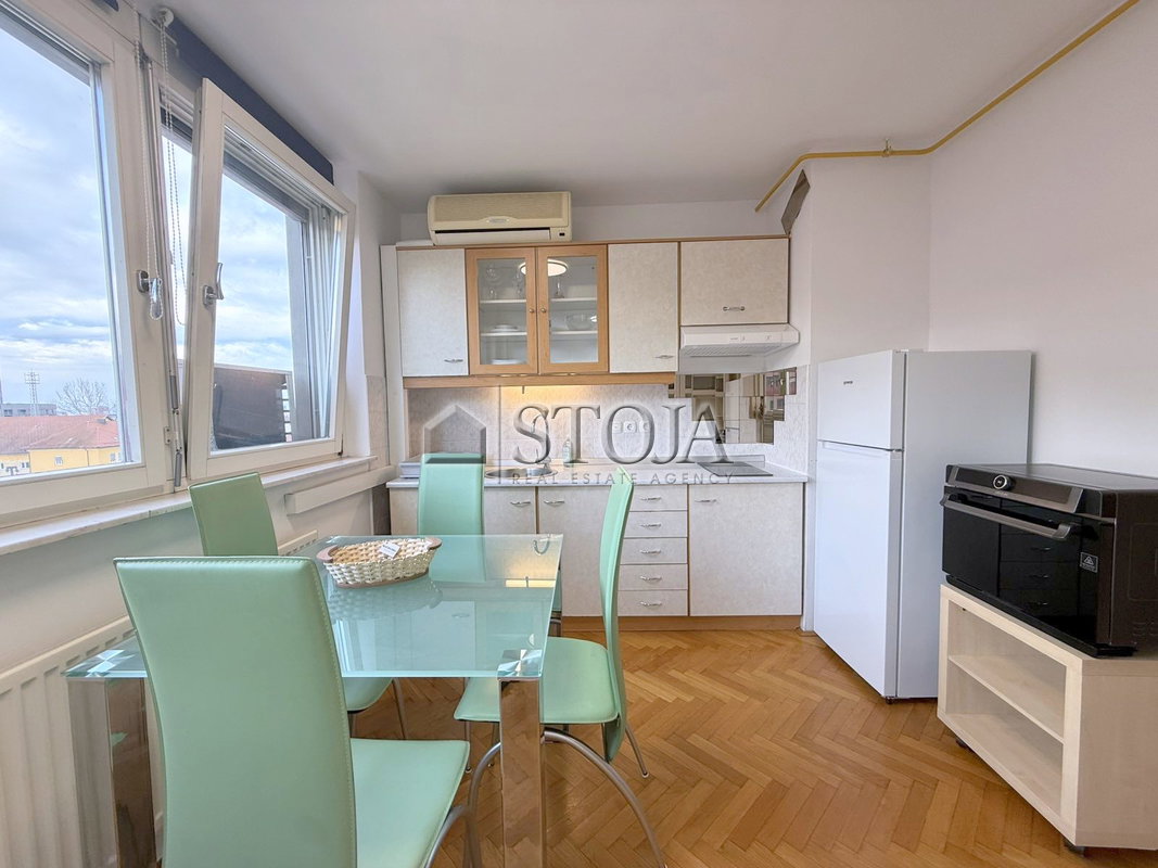 Location: Ljubljana mesto, Center, Tabor