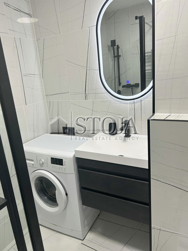 Lokacija: Ljubljana mesto, Vič-Rudnik, Trnovo