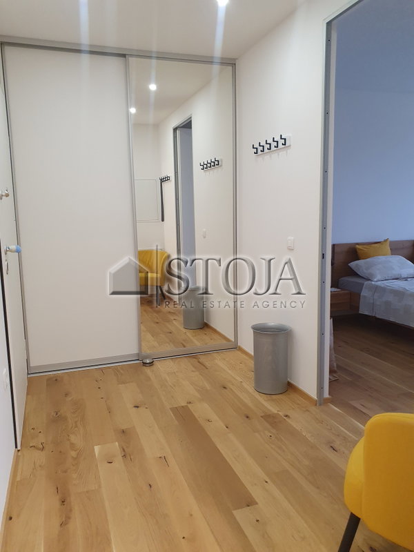 Lokacija: Ljubljana mesto, Šiška, Koseze