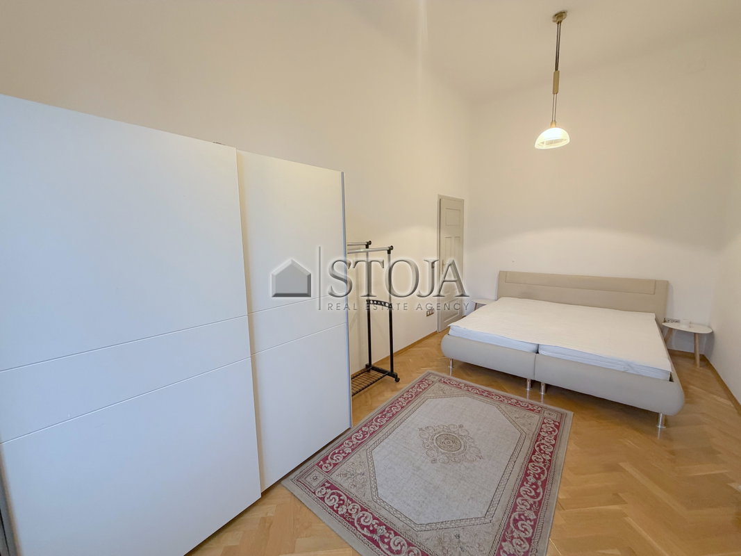 Location: Ljubljana mesto, Center, Center