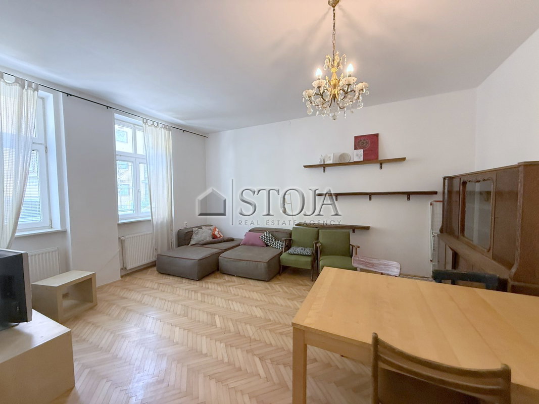 Location: Ljubljana mesto, Center, Center