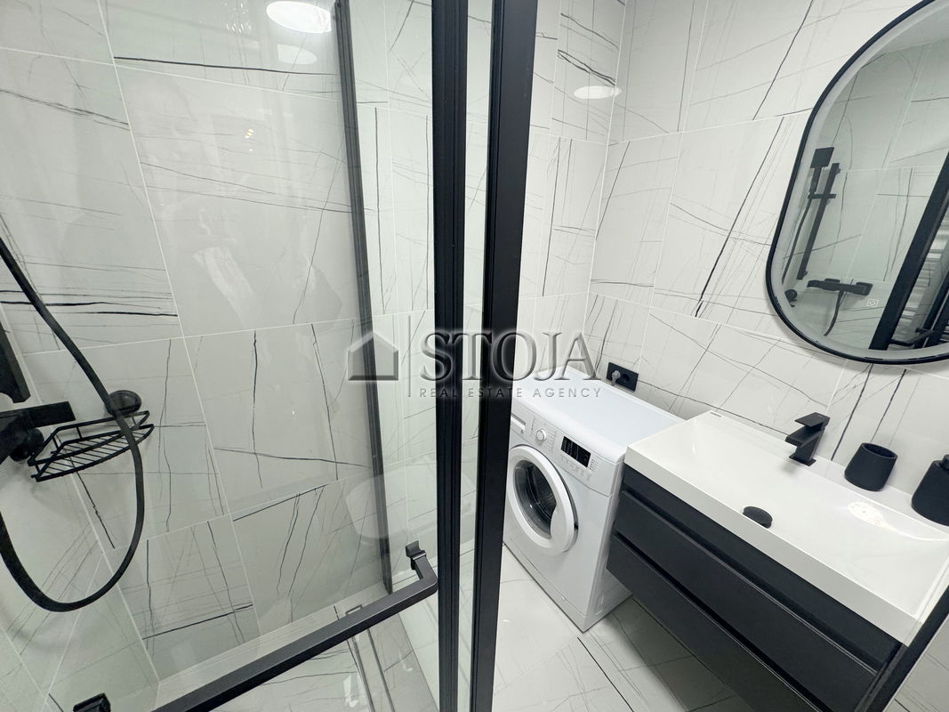 Lokacija: Ljubljana mesto, Vič-Rudnik, Trnovo