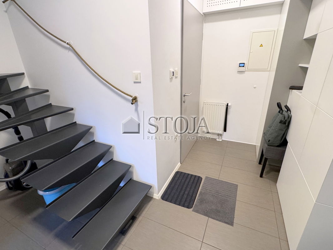 Lokacija: Ljubljana mesto, Bežigrad, Bežigrad