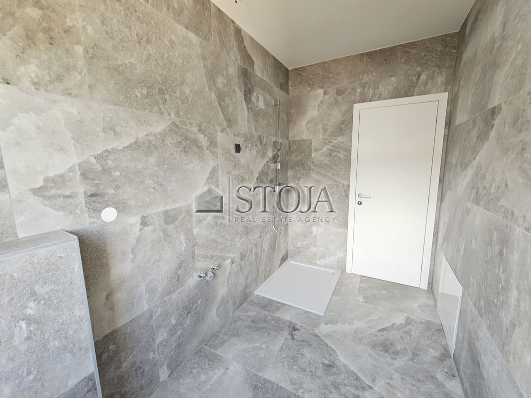Location: , Crikvenica