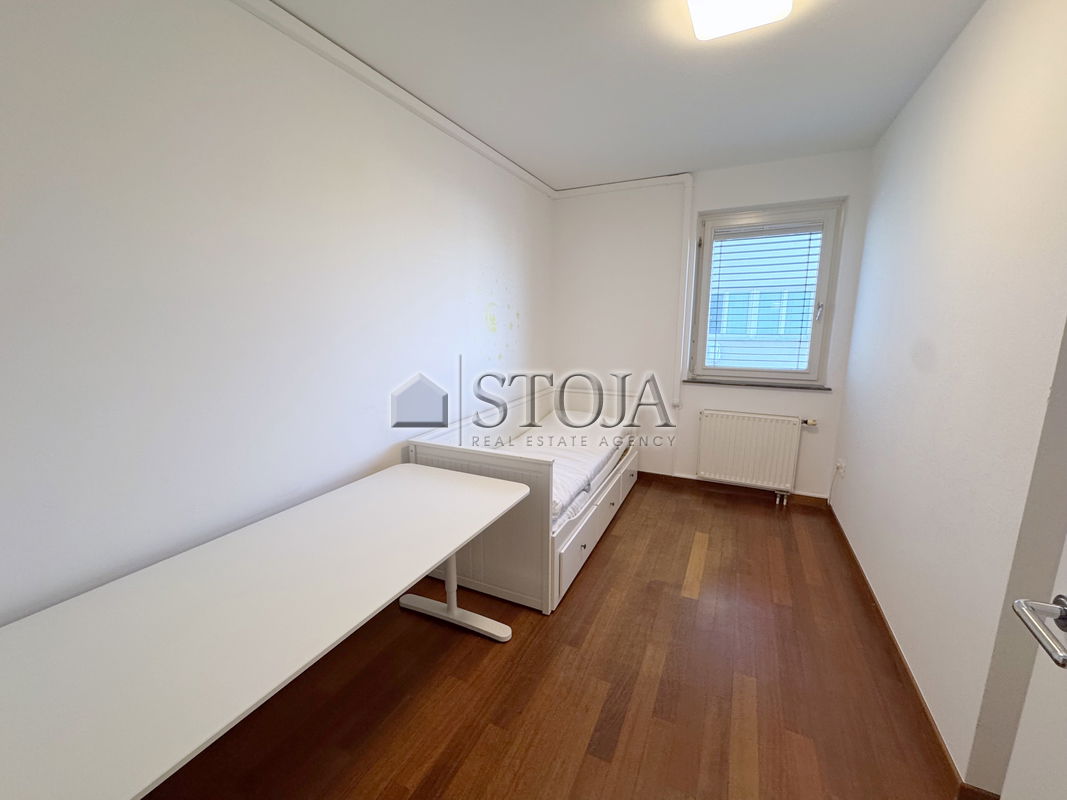 Location: Ljubljana City, Bežigrad, Bežigrad