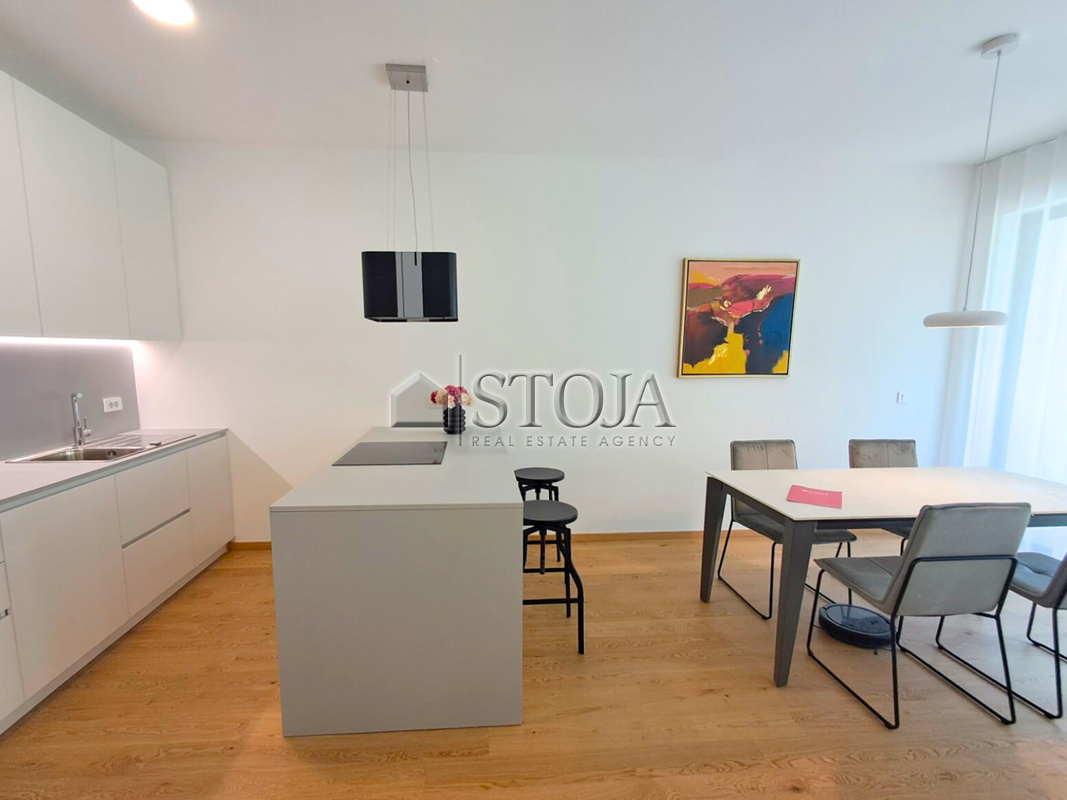 Lokacija: Ljubljana mesto, Center, Center