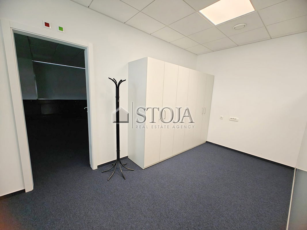 Lokacija: Ljubljana mesto, Bežigrad, Bežigrad